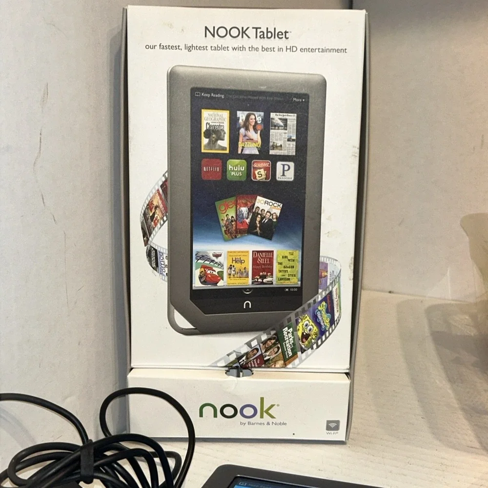 Barnes & Noble Nook Tablet BNTV250 16GB, Wi-Fi, 7in - Silver 2011 Works A3